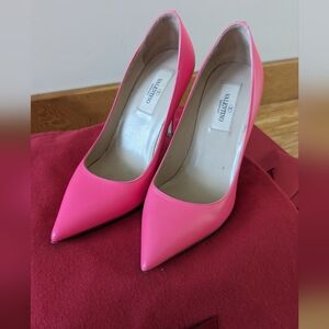 Valentino Garavani Women's Deep Rose High Heel Pumps Valentino heels, size 35